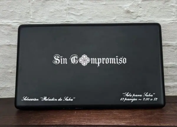 DTT - Sin Compromiso Paladin de Saka - Box of 13