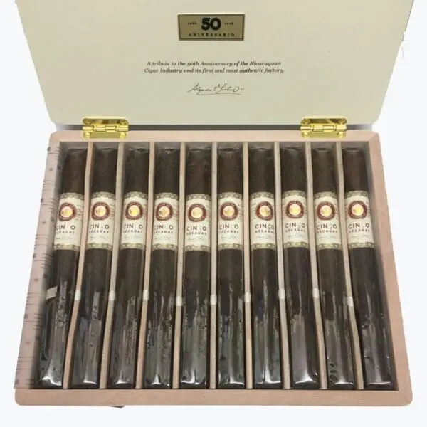 Joya De Nicaragua Cinco Decadas El General - Box of 10