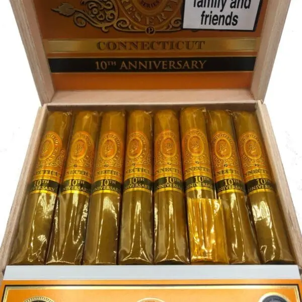 Perdomo 10th Anniversary Connecticut Robusto - Box of 25