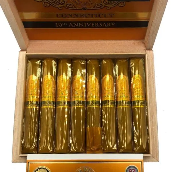 Perdomo 10th Anniversary Connecticut Super Toro - Box of 25