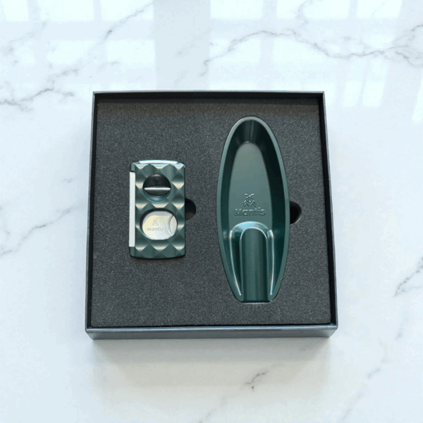 Mantis Special Edition Cutter and Ashtray Gift Set in Racing Green