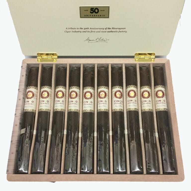 Joya De Nicaragua Cinco Decadas El General - Box of 10