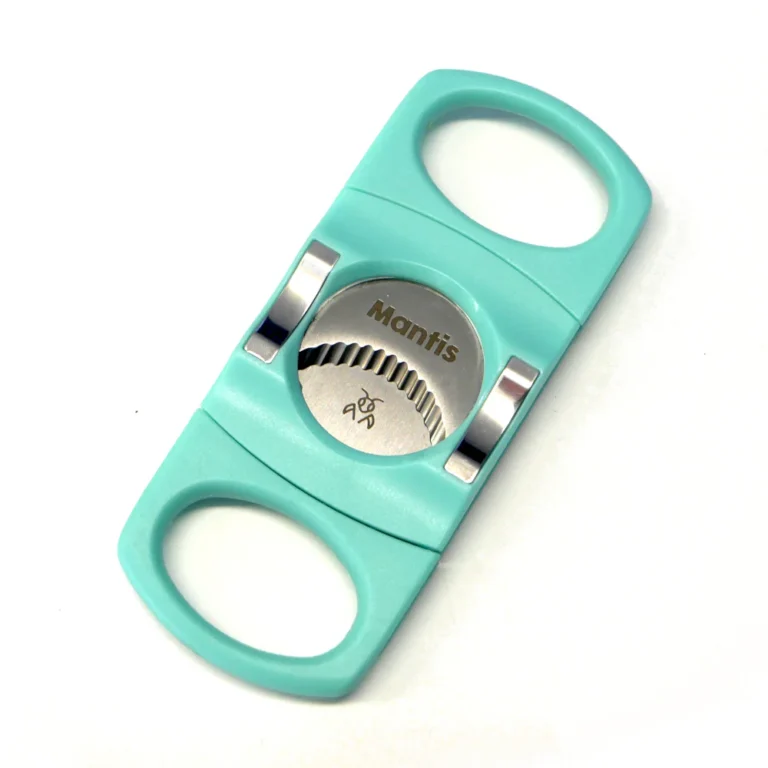 Mantis Cigarmaster Cutter in Tiffany Blue