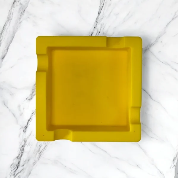 Mantis Flex Ashtray in Ferrari yellow