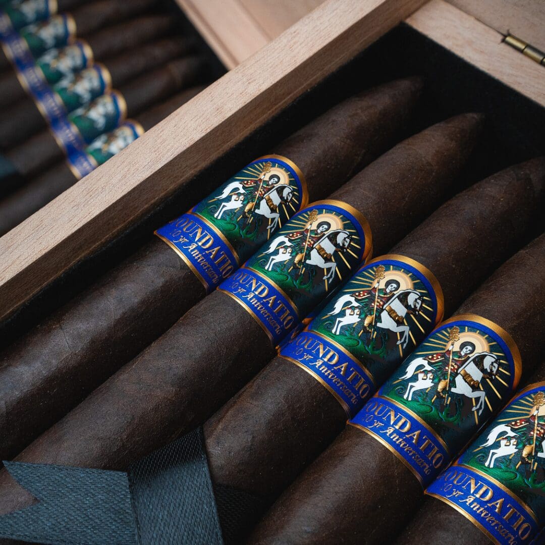 Cigars Random Foundation 10 Year Aniversario Box of 20 Cigars - Robert Graham 1874